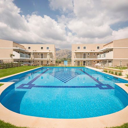 Vantaris Blue Adults Only เยโอริยิอูโปลิส ภายนอก รูปภาพ