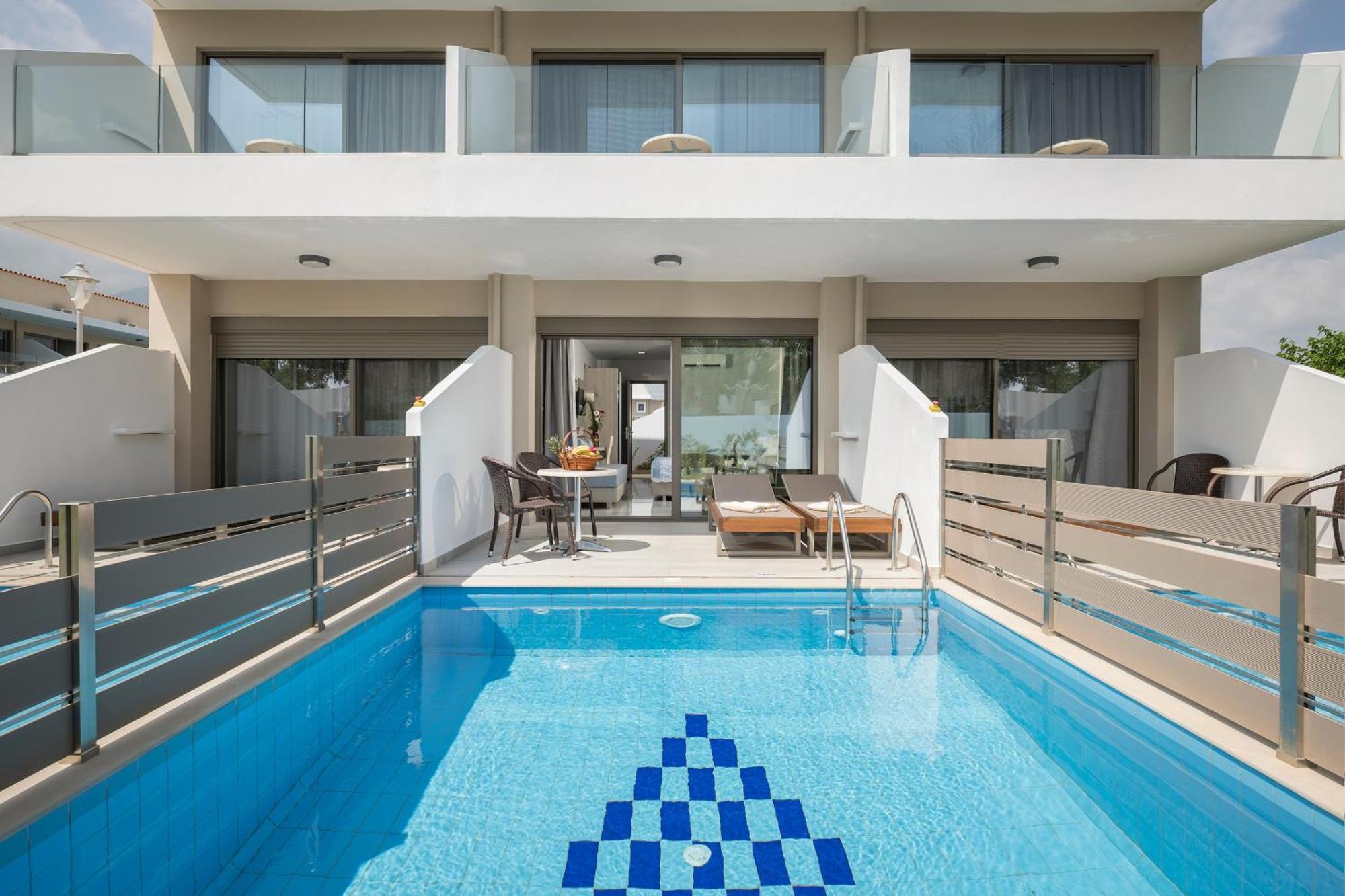 Vantaris Blue Adults Only เยโอริยิอูโปลิส ภายนอก รูปภาพ